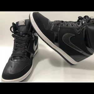 Nike force sky high black like new